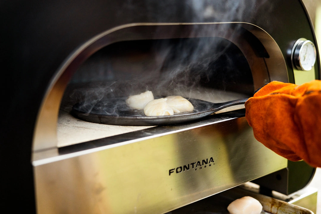 Four à pizza Maestro 60 hybride Fontana, pizza en cuisson