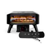 Four à pizza Cozze 13 pouces noir vu de face, porte en place et panneau de contrôle avant