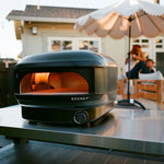 gozney arc lite lifestyle cuisine extérieur four à pizza portable