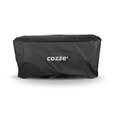 Housse noire en nylon Oxford installée sur un four à pizza Cozze 17 pouces
