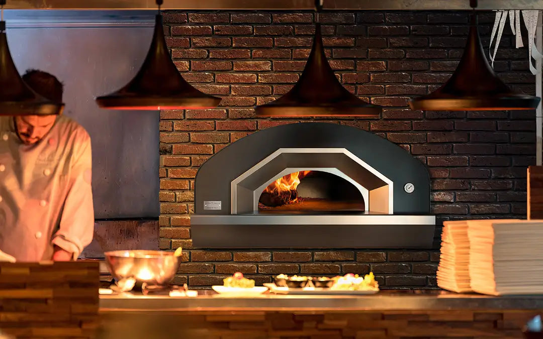 Four à pizza Vulcano commercial au bois Fontana, vue détaillée