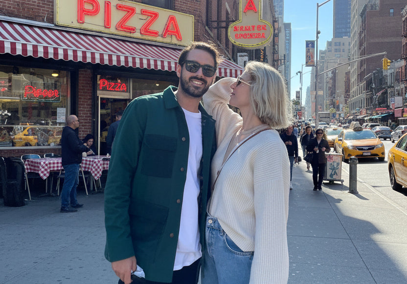 photo des propriétaires d'une entreprise québécoise de four à pizza maison portatif pour cuisine extérieur au québec et canada