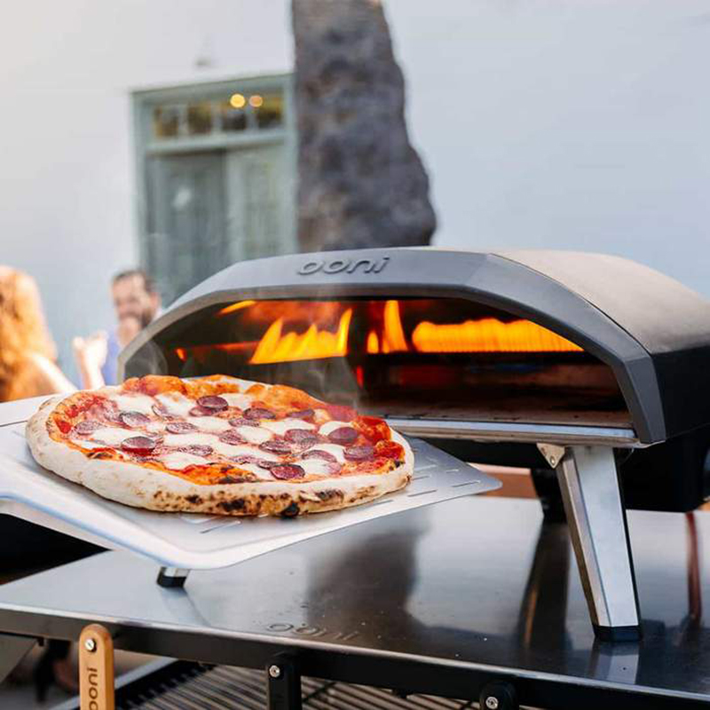 Ooni Koda 16 is THE easiest to use large outdoor portable pizza oven, for the beginner pizza maker or for those who prefer la dolce vita to la vita dura